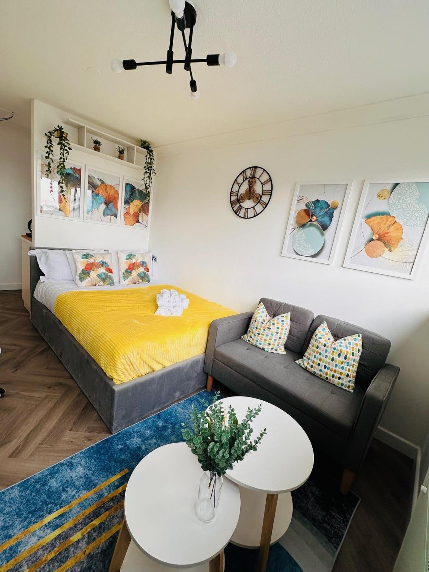 R1 - Private Room In Modern Shared Apartment, Each With Kitchenette, Central Birmingham Exterior foto