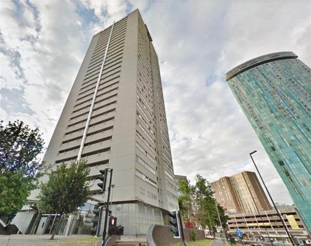 R1 - Private Room In Modern Shared Apartment, Each With Kitchenette, Central Birmingham Exterior foto